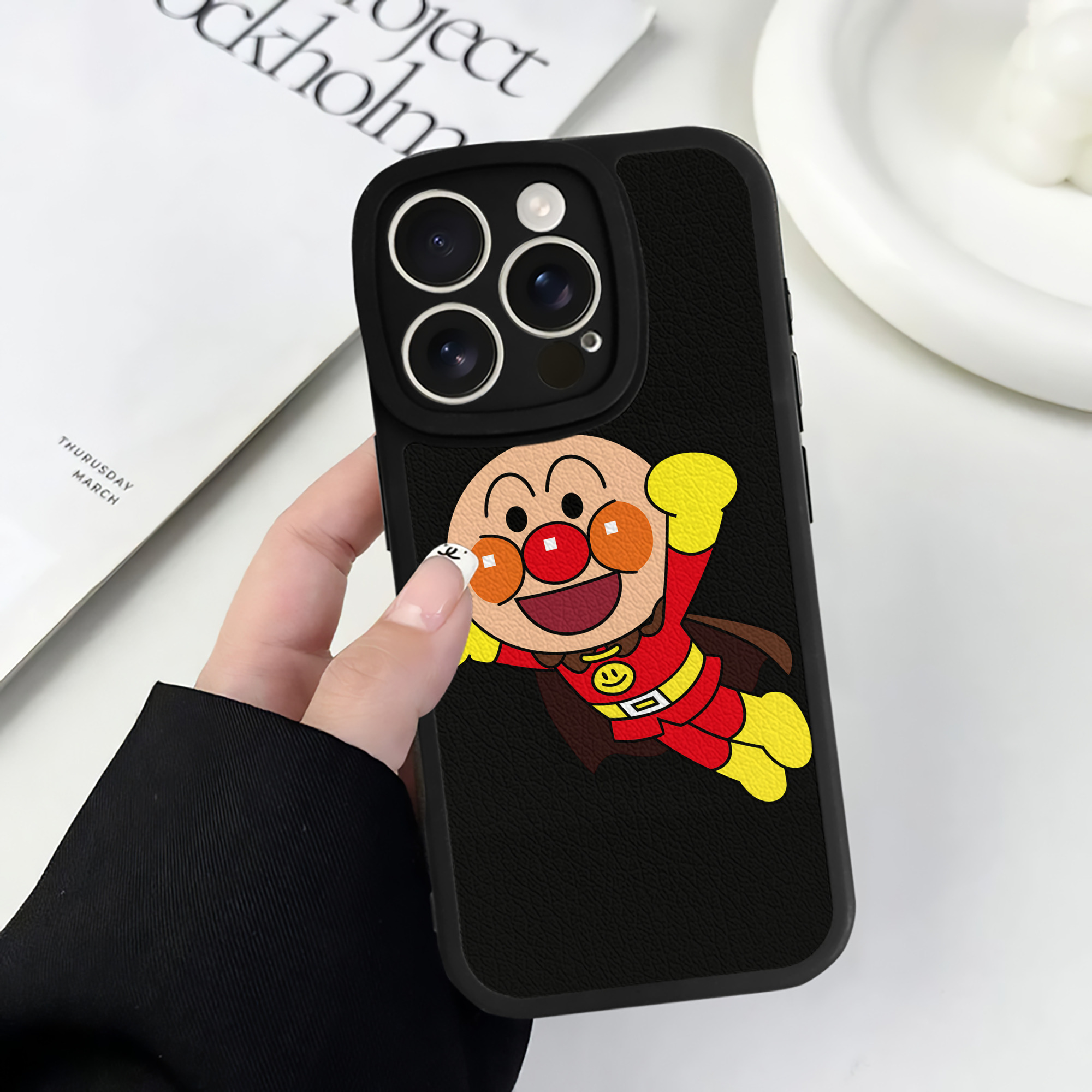 （画像用） アンパンマン Anpanman 【iPhone 16シリーズ対応】シリコンスマホケース（レザー調） 材質：シリコン